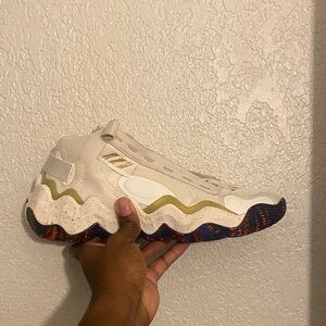 Adidas Exhibit B Mid basketball shoes